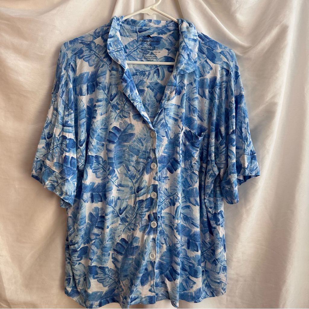 Tommy Bahama Blue And White Leaf Women’s 2 Piece Pajamas Size L/Xl